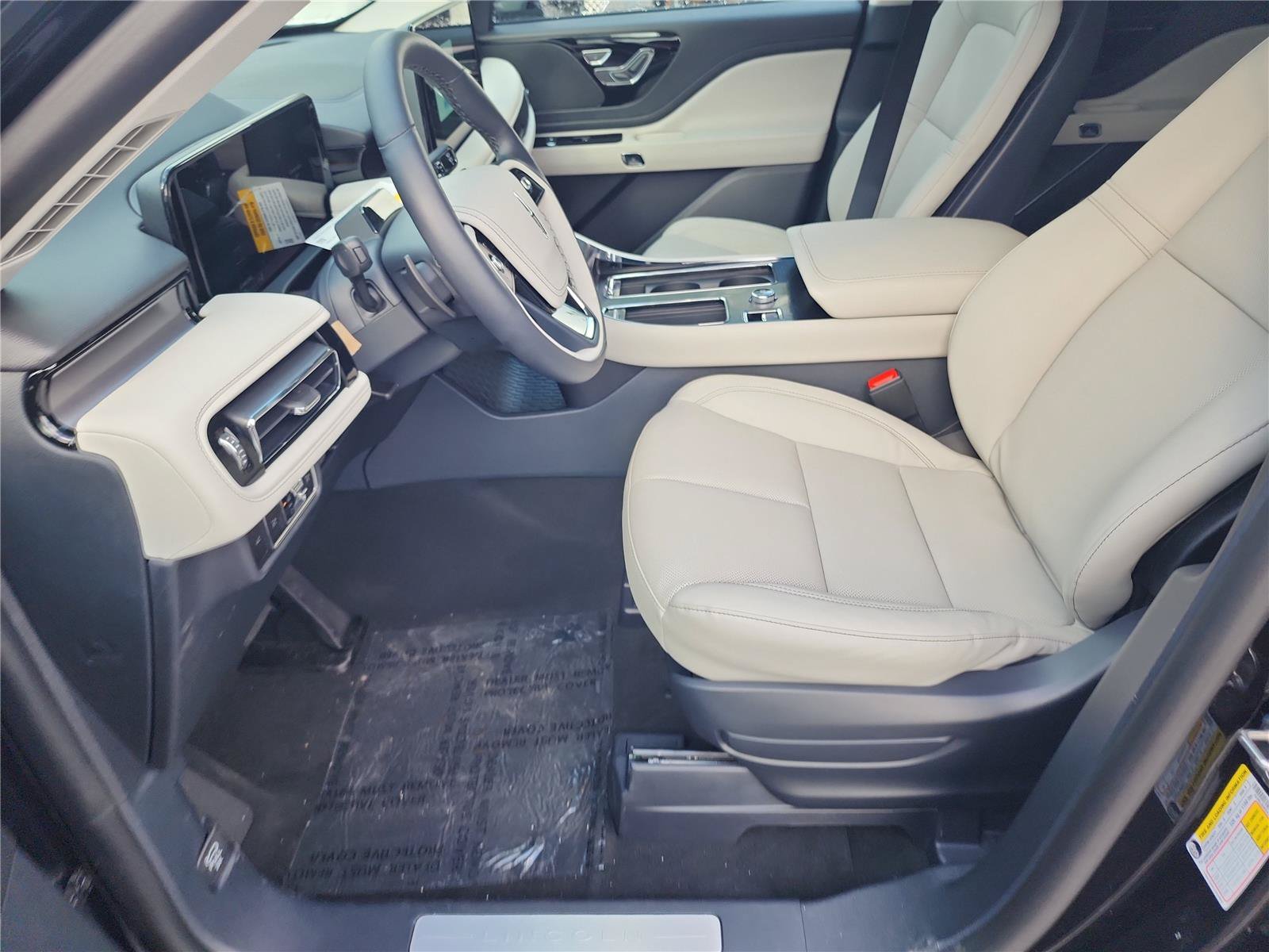 New 2026 Lincoln Aviator 2WD image 13