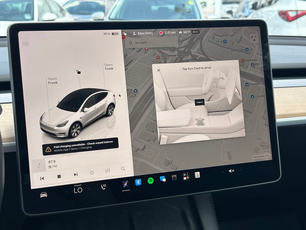 Used 2024 Tesla Model Y Long Range AWD/4WD image 25