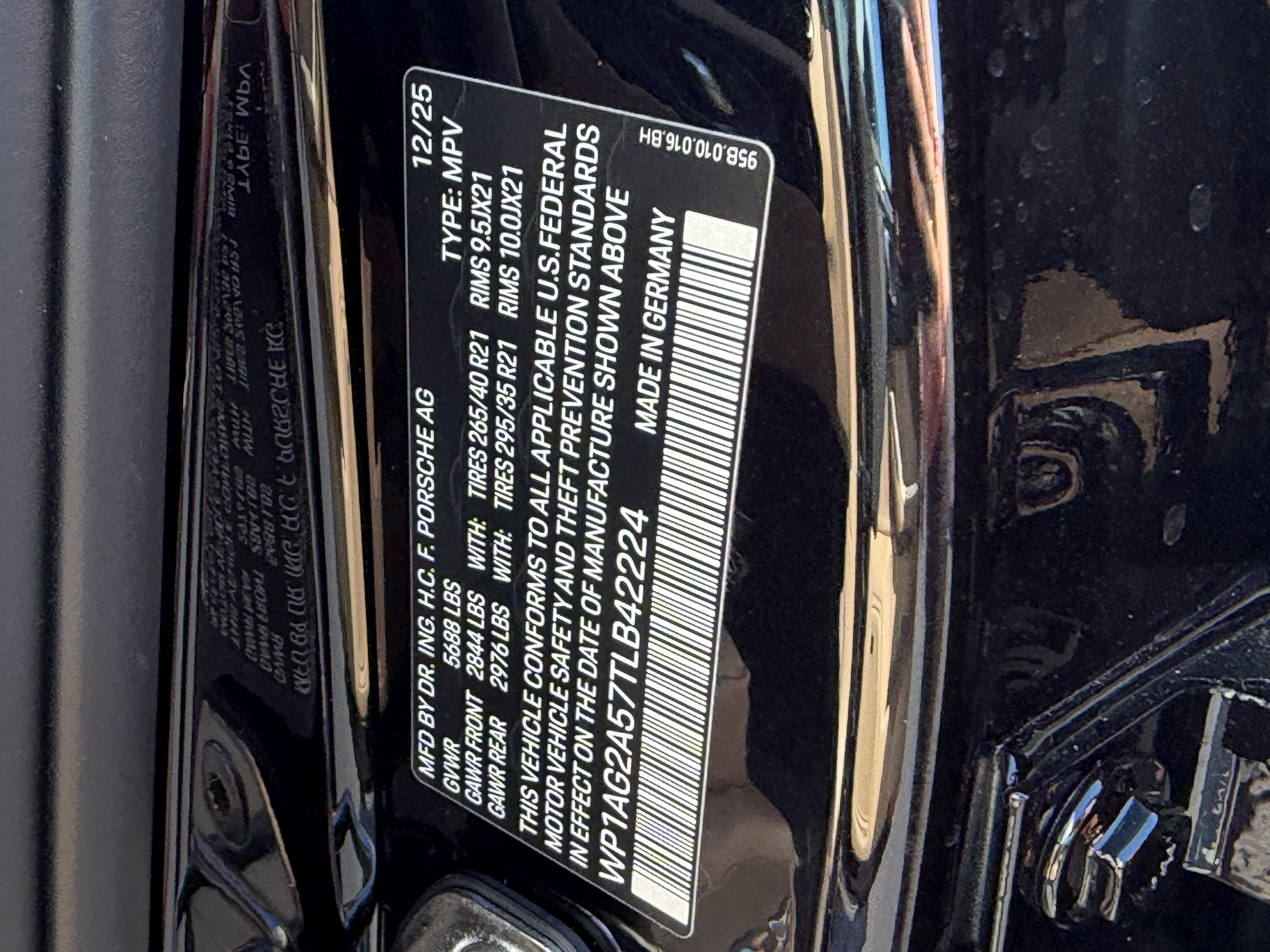 New 2026 Porsche Macan S AWD/4WD image 39