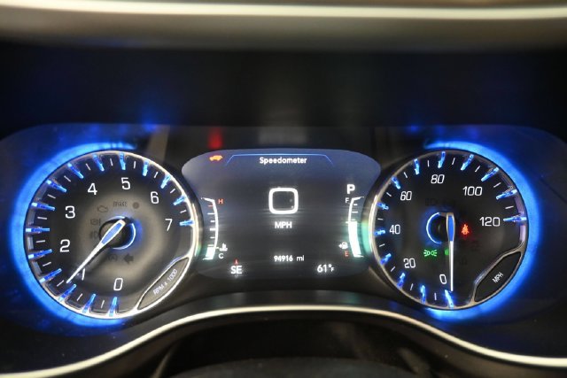 Used 2018 Chrysler Pacifica Limited FWD image 21