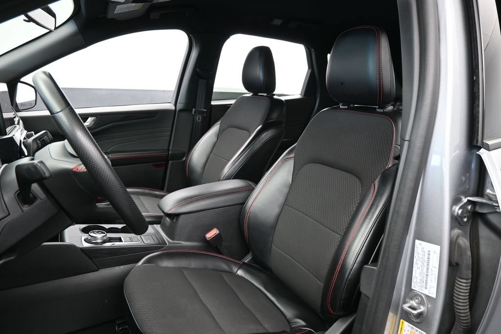 Used 2024 Ford Escape ST-Line FWD image 10