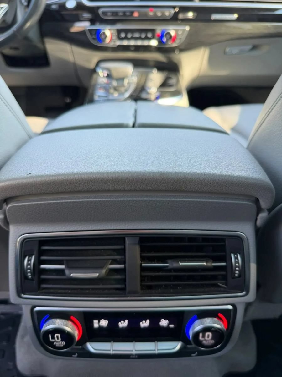 Used 2017 Audi Q7 3.0T Premium Plus w/ Premium Plus Package AWD/4WD image 19