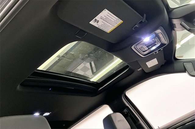 Used 2022 GMC Sierra 1500 AT4 image 17