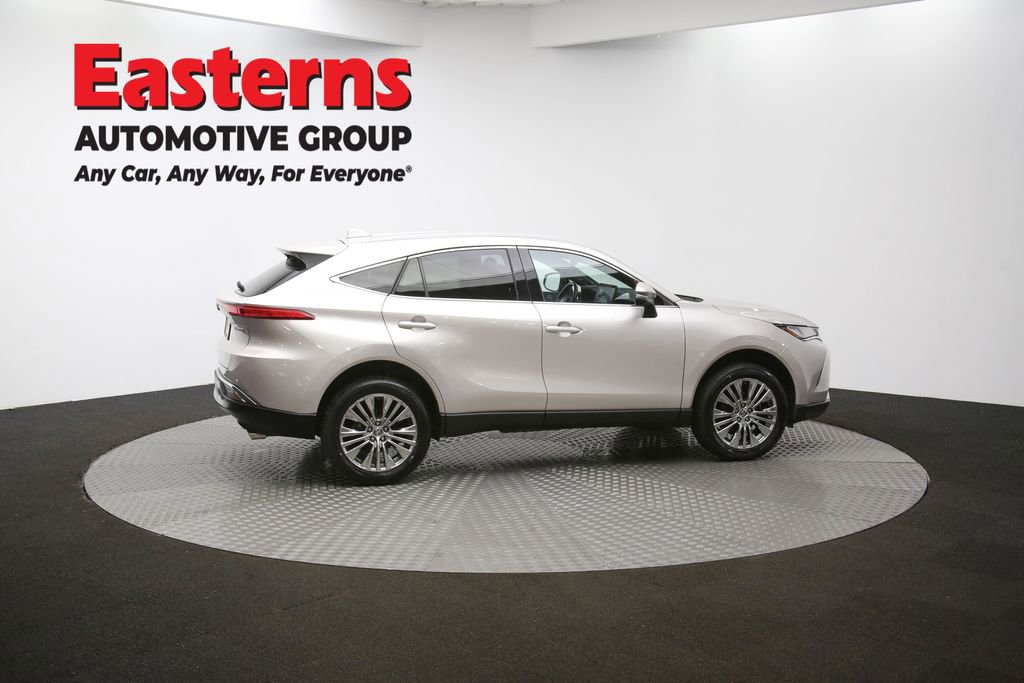 Used 2023 Toyota Venza Limited image 39