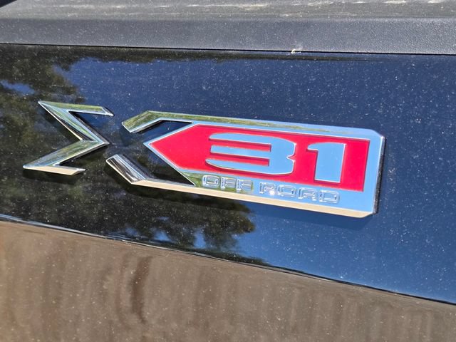 New 2026 GMC Sierra 1500 Elevation w/ Elevation Premium Package AWD/4WD image 17