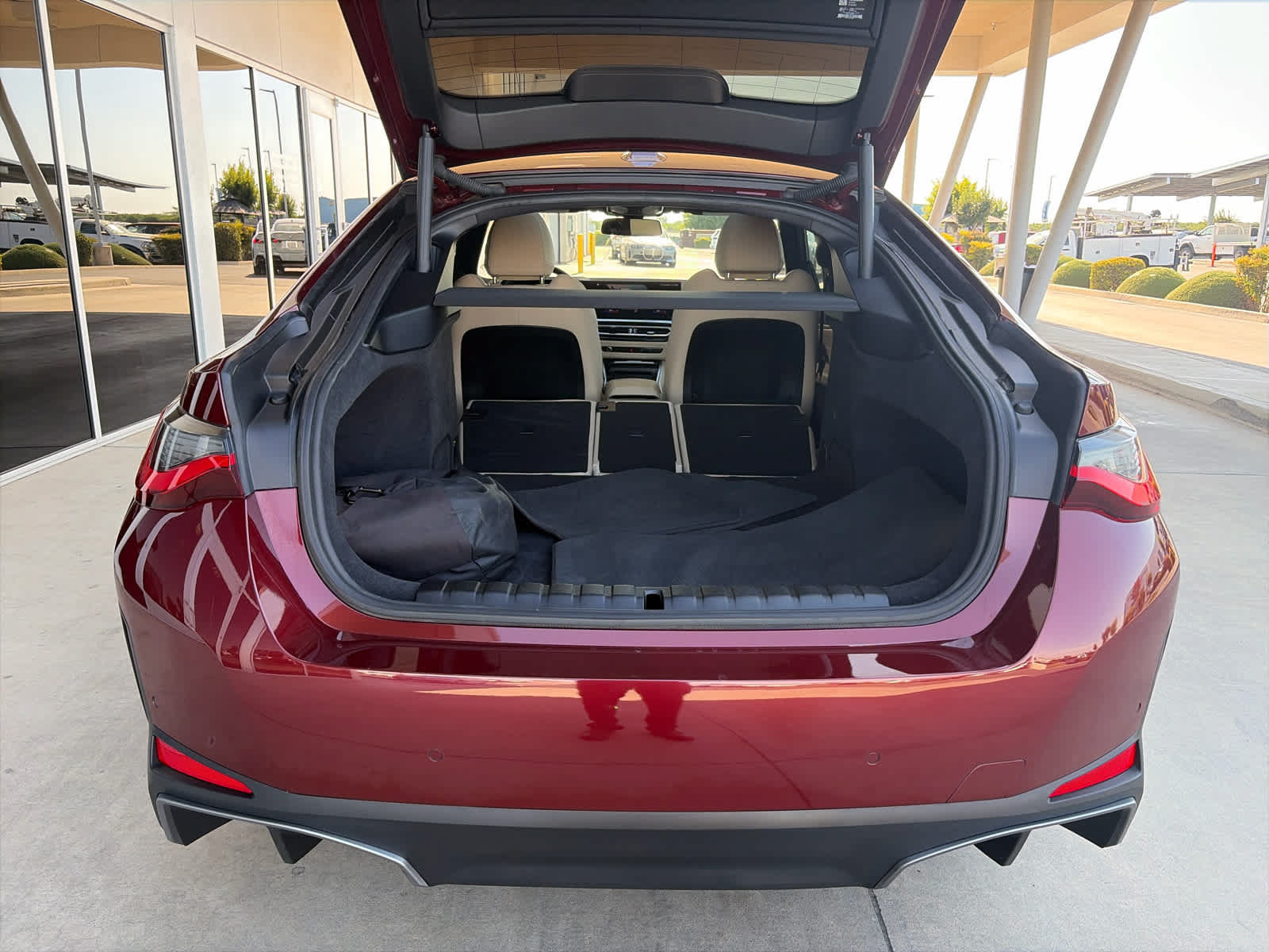 Used 2023 BMW i4 eDrive35 RWD image 21