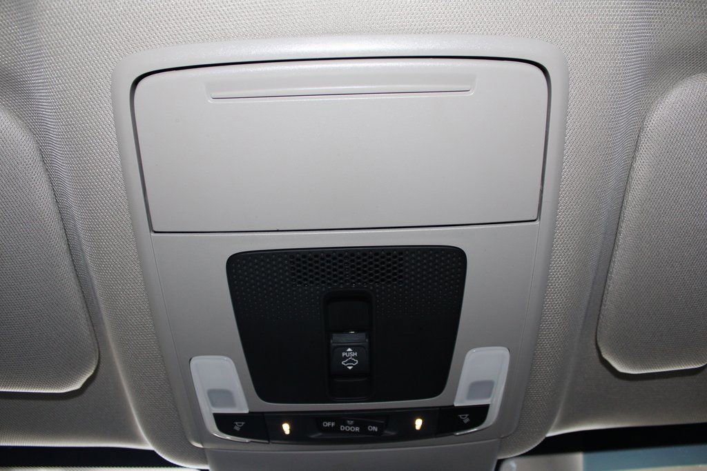 Used 2025 Honda CR-V EX-L image 36