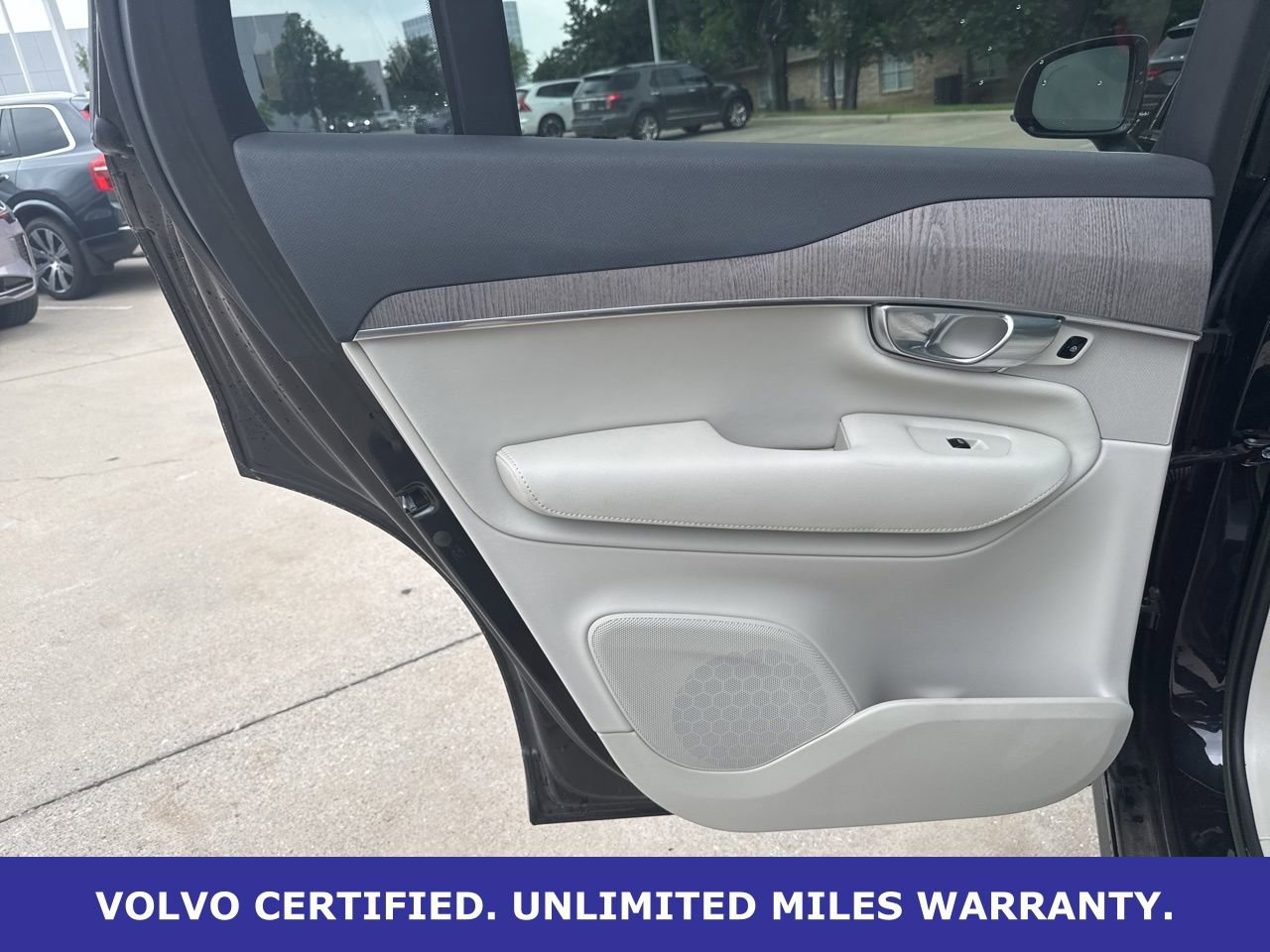 Certified 2023 Volvo XC90 B6 Plus w/ Protection Package Premier AWD/4WD image 18