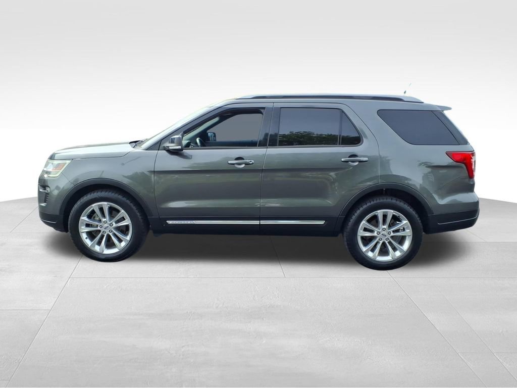 Used 2018 Ford Explorer XLT w/ Equipment Group 202A image 22