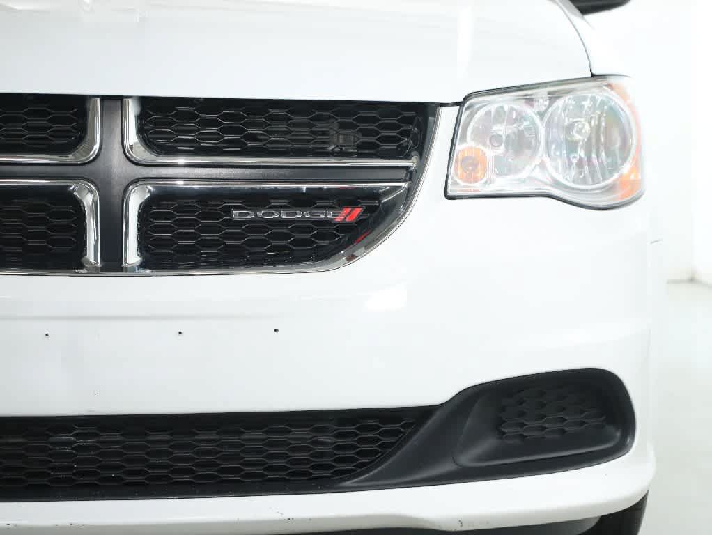Used 2016 Dodge Grand Caravan SE w/ Quick Order Package 29E SE FWD image 7
