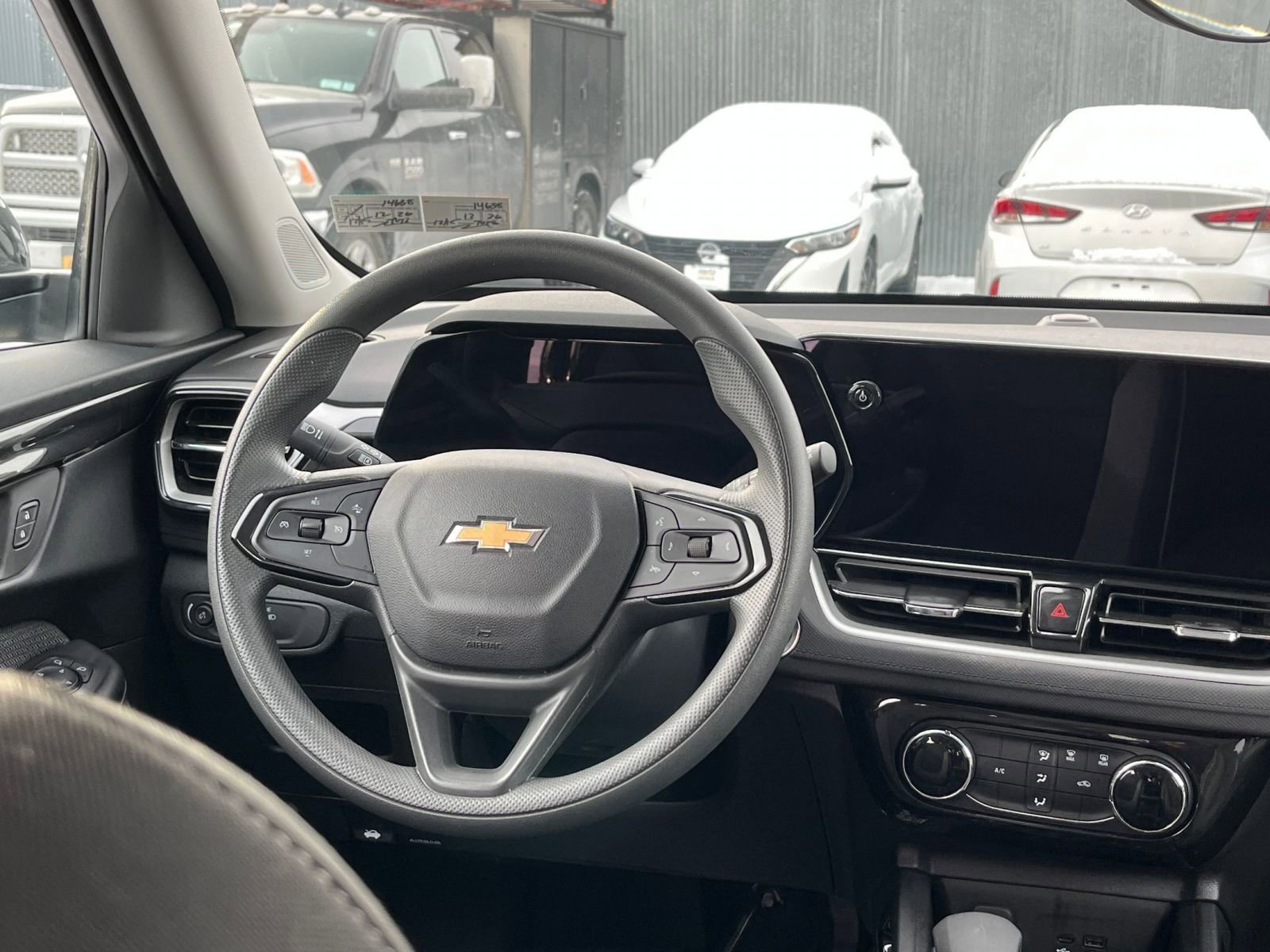 Used 2025 Chevrolet TrailBlazer LT image 26