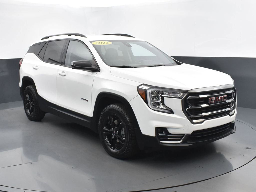 Used 2023 GMC Terrain AT4