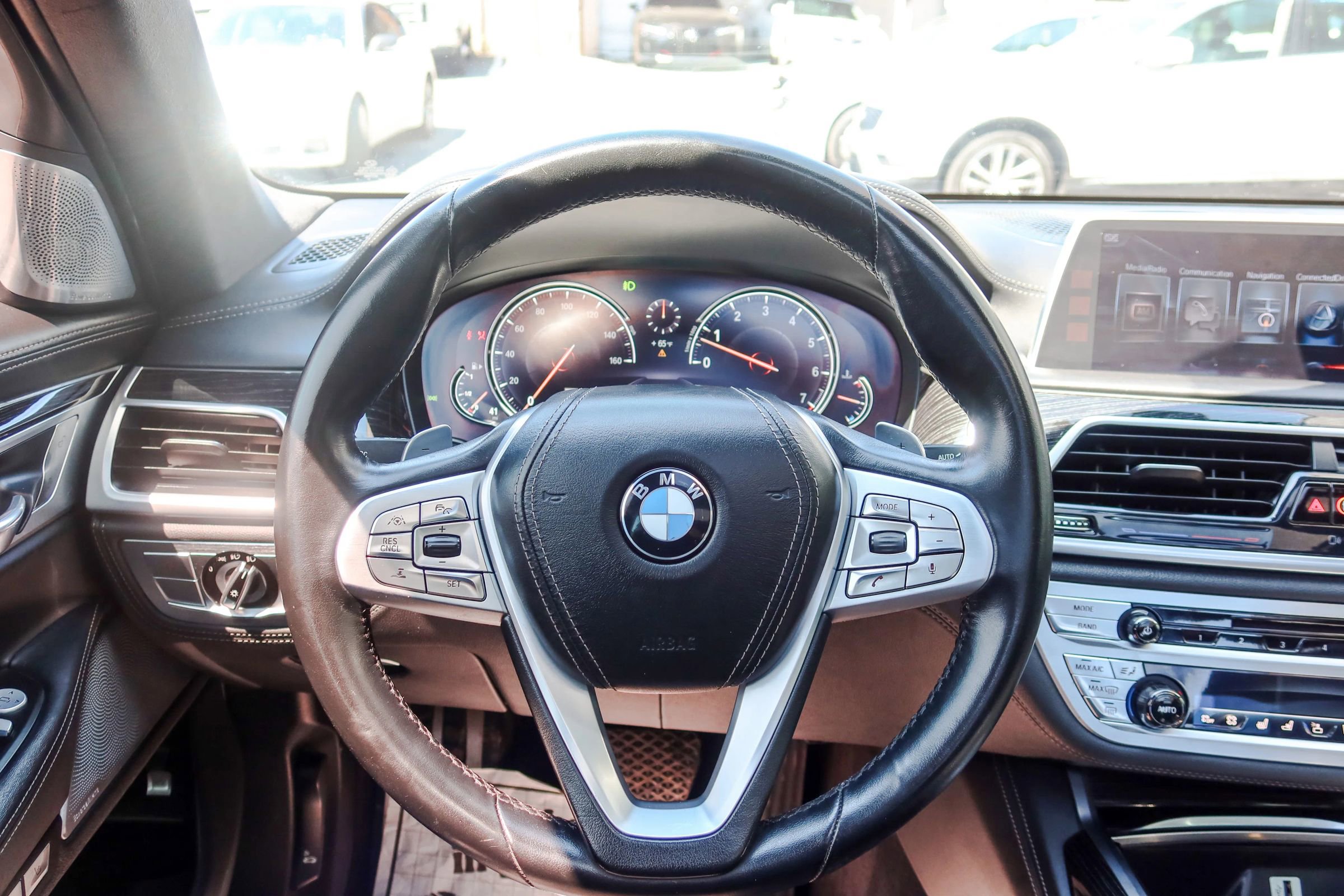 Used 2016 BMW 750i xDrive AWD/4WD image 16
