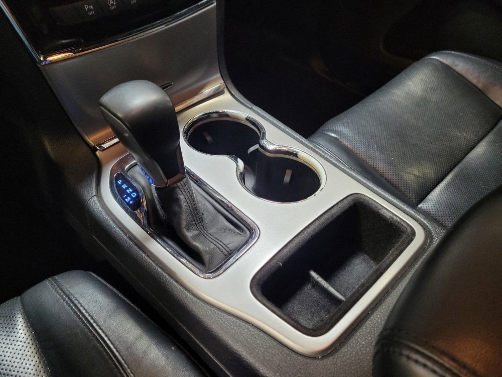 Used 2019 Jeep Grand Cherokee Limited w/ Luxury Group II RWD image 26