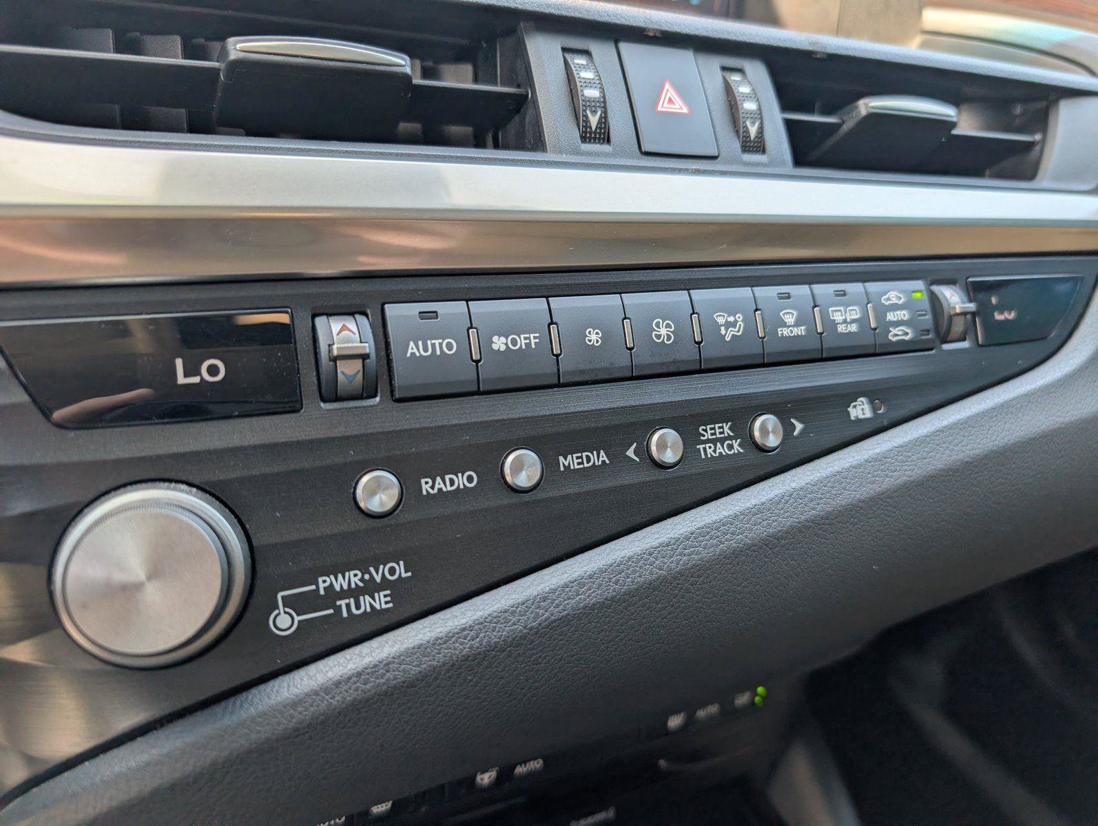 Used 2021 Lexus ES 350 w/ Premium Package FWD image 17