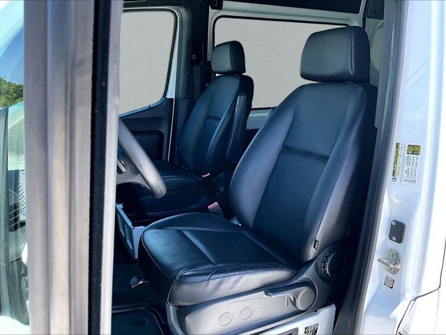 Used 2020 Mercedes-Benz Sprinter 2500 image 25