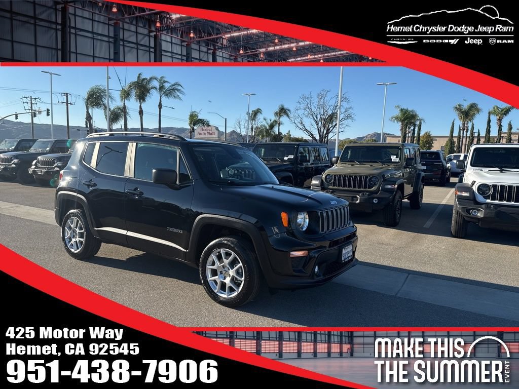 Used 2023 Jeep Renegade Latitude w/ Sun & Fun Group AWD/4WD image 1