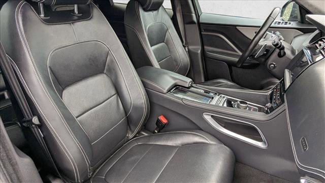 Used 2020 Jaguar F-PACE S image 30