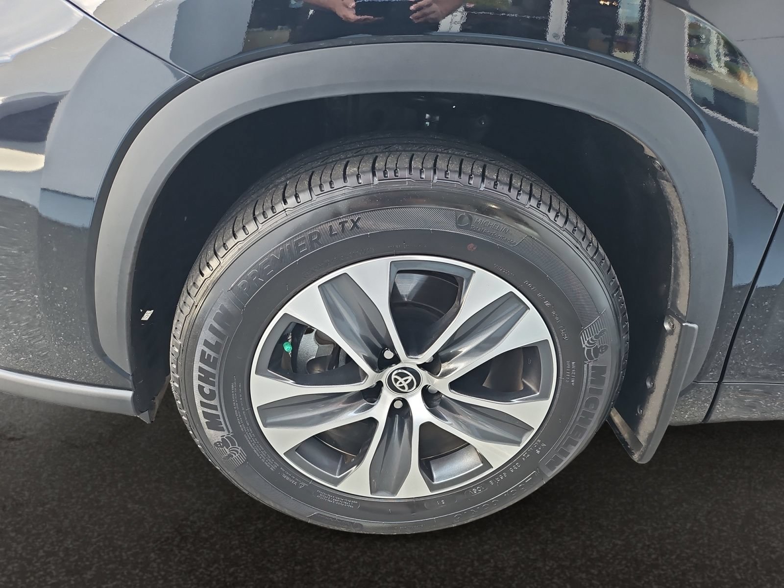 Used 2026 Toyota Highlander XLE AWD/4WD image 40