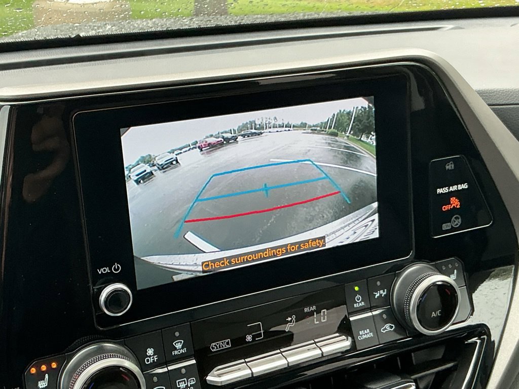 Used 2026 Toyota Highlander XLE AWD/4WD image 29