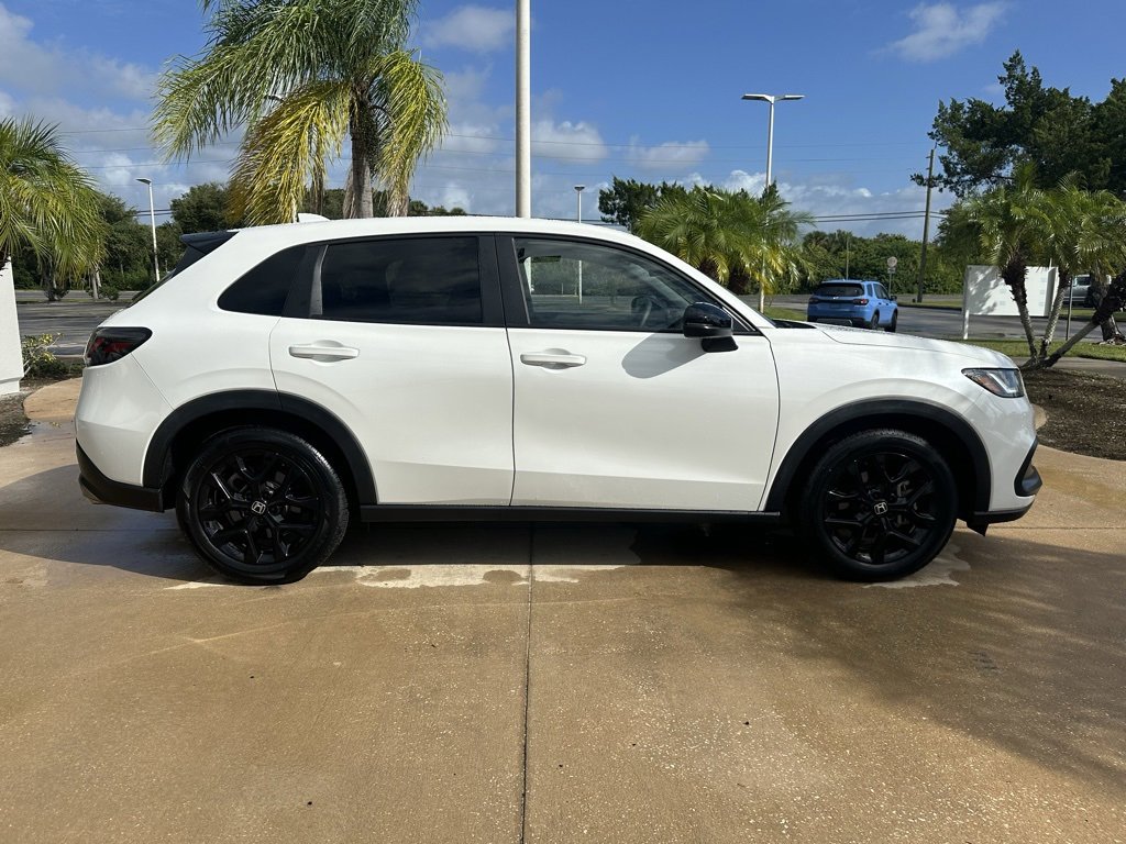 Certified 2023 Honda HR-V Sport image 3