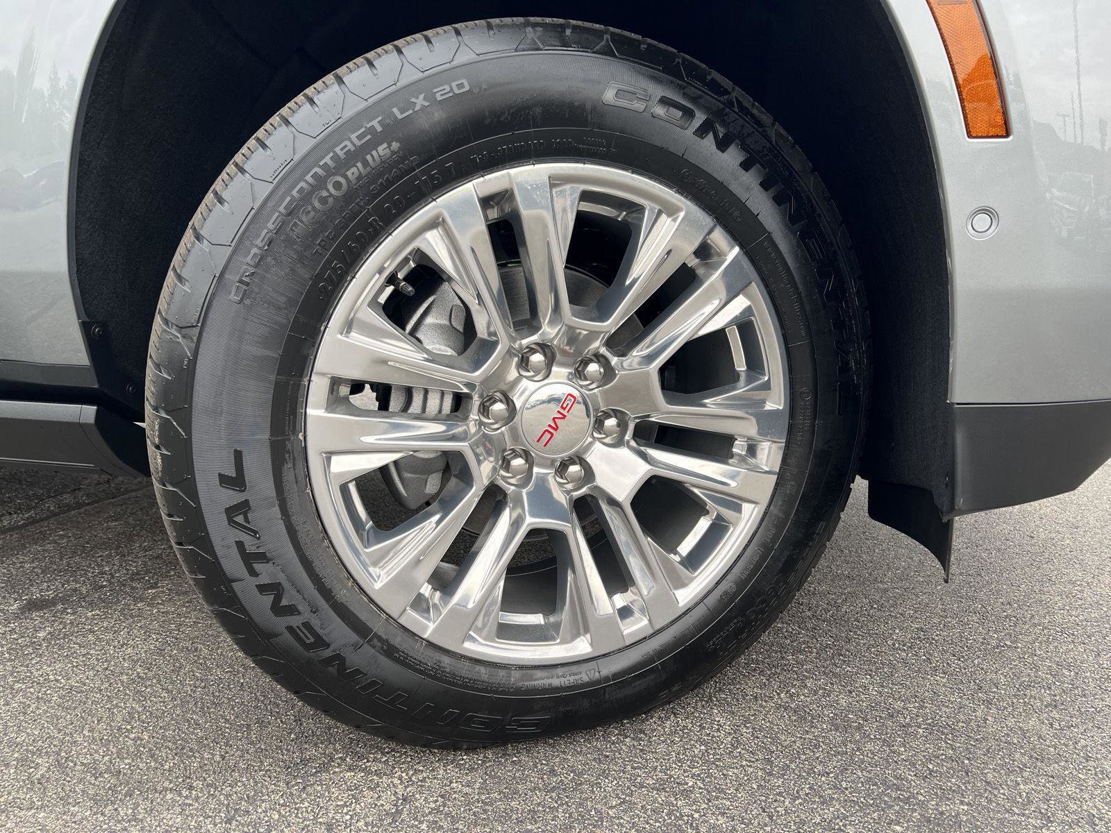 New 2026 GMC Yukon Denali w/ Sun & Power Step Package image 2