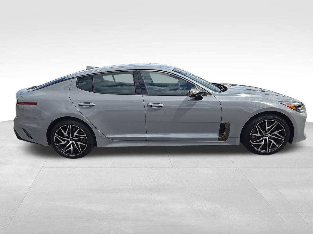 Used 2023 Kia Stinger GT-Line RWD image 14