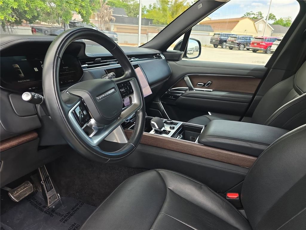 Used 2023 Land Rover Range Rover SE image 18