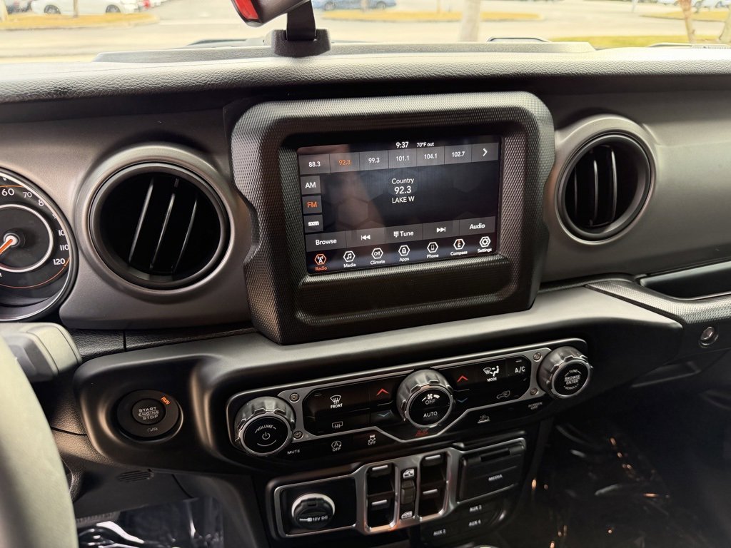 Used 2023 Jeep Wrangler Sport S image 17