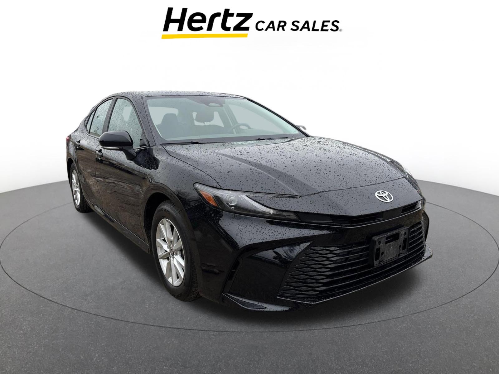 Used 2025 Toyota Camry LE image 1