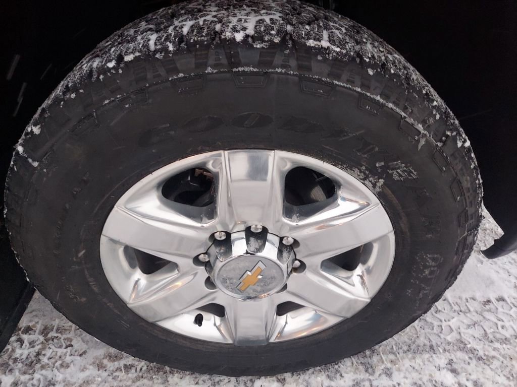 Used 2023 Chevrolet Silverado 3500 LTZ w/ LTZ Convenience Package image 25