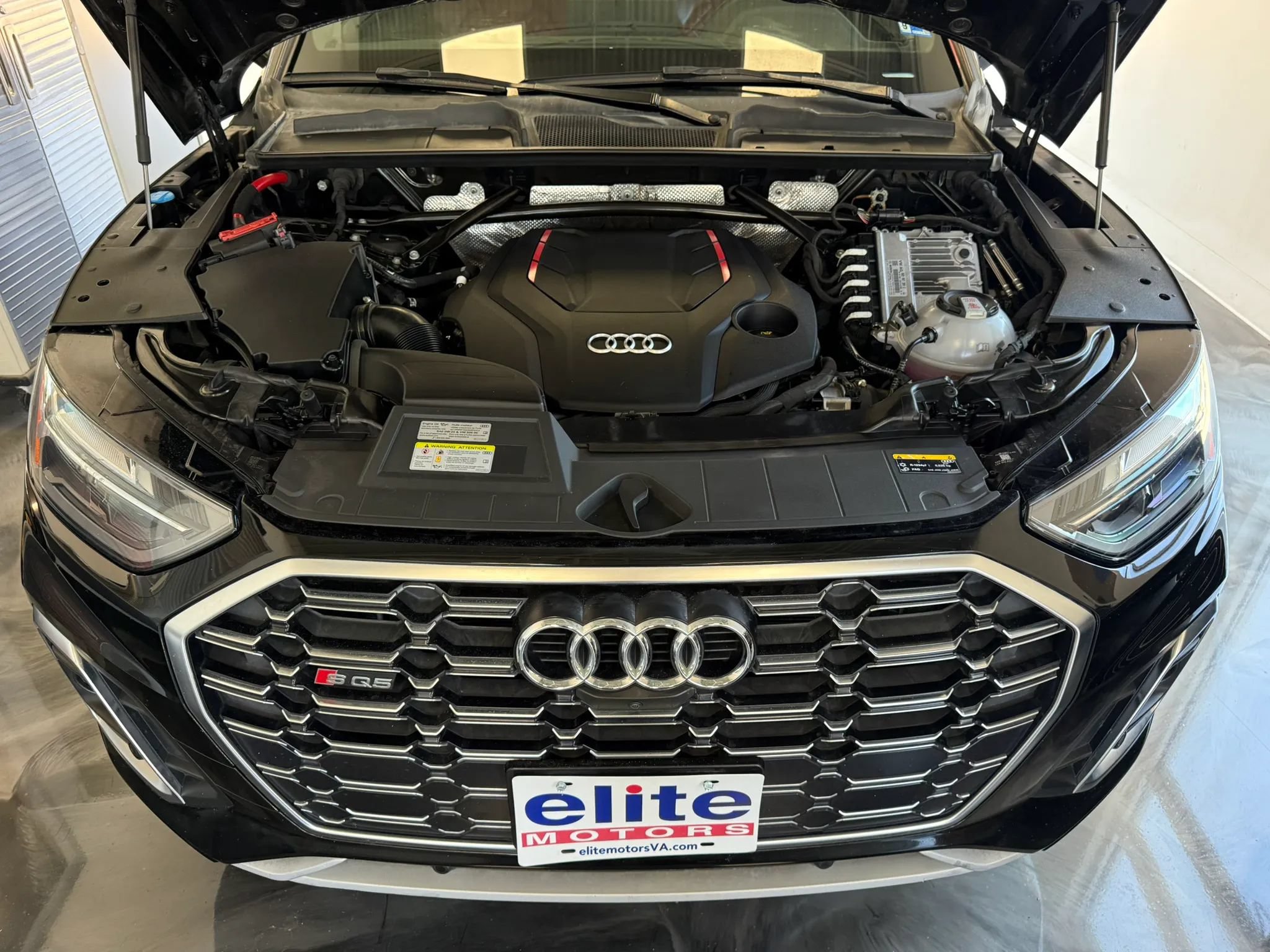 Used 2022 Audi SQ5 Premium Plus AWD/4WD image 9