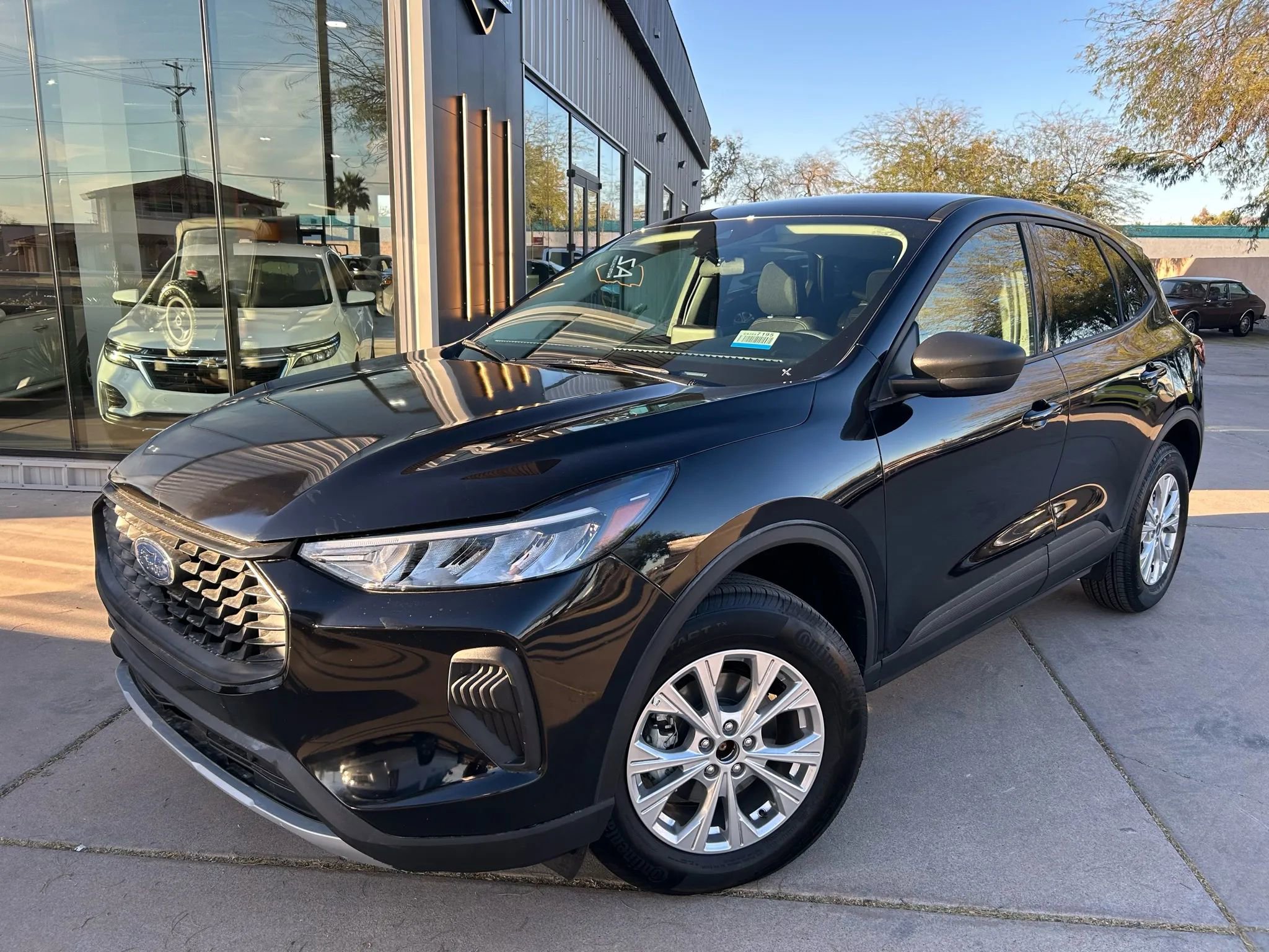 Used 2025 Ford Escape Active image 1
