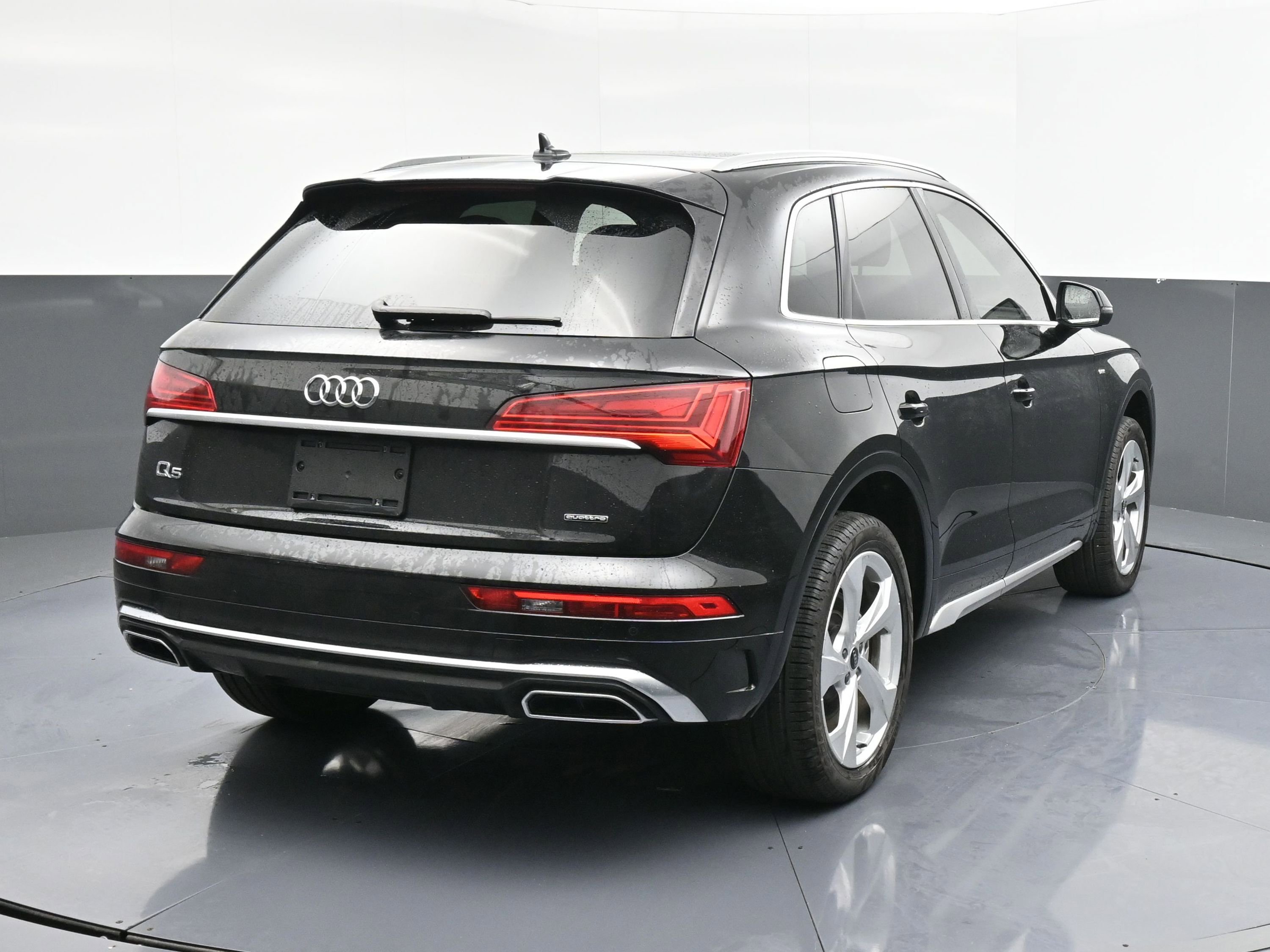 Used 2024 Audi Q5 2.0T Premium Plus w/ Premium Plus Package image 8