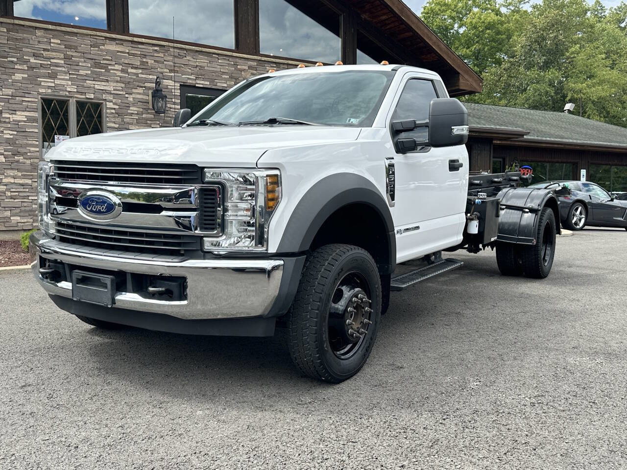 Used 2019 Ford F550 4x4 Regular Cab Super Duty image 5