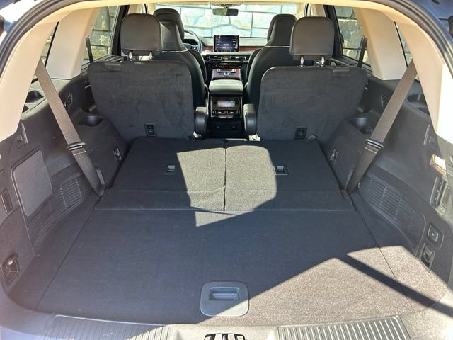 Used 2024 Lincoln Aviator Reserve w/ Equipment Group 201A AWD/4WD image 11
