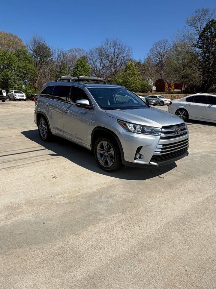 Used 2018 Toyota Highlander Limited Platinum image 9