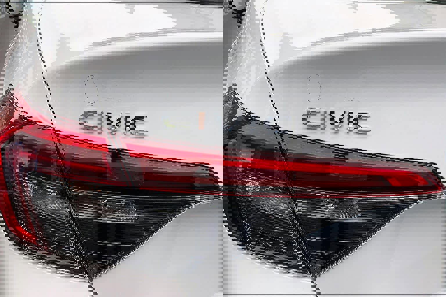 Used 2023 Honda Civic Sport image 31