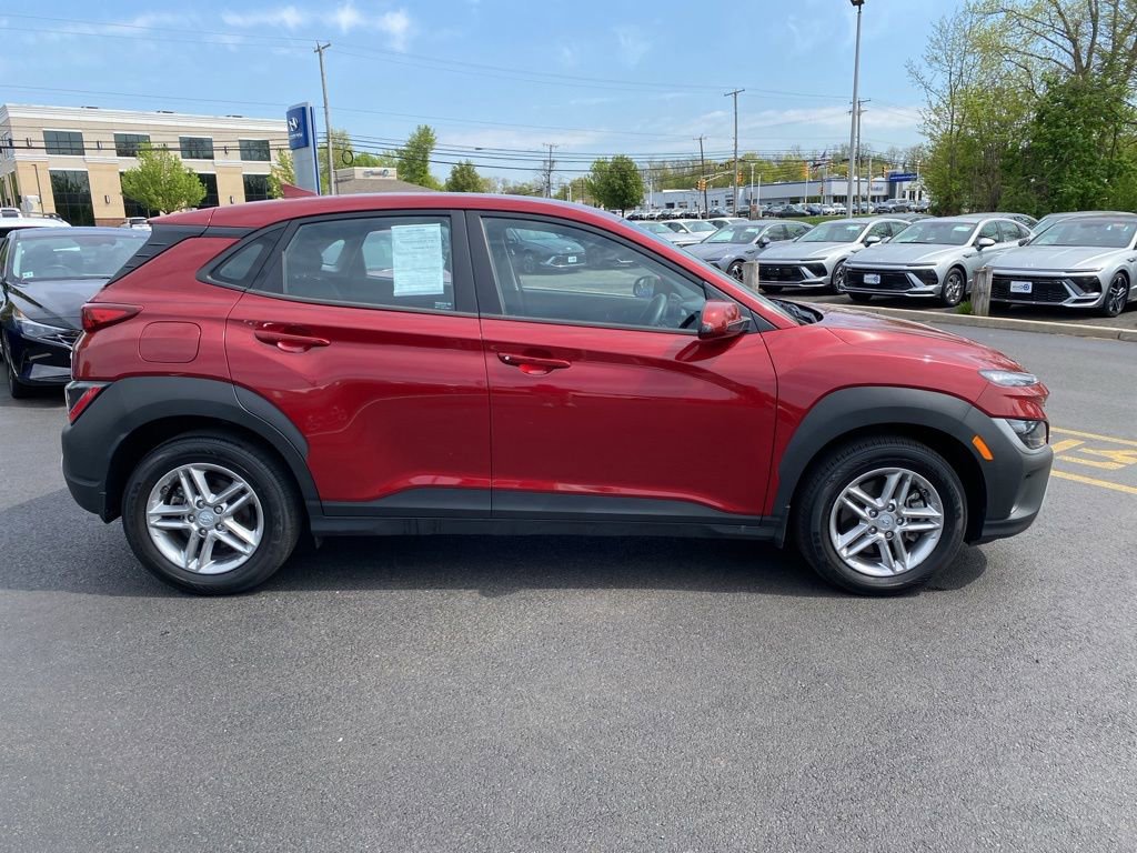 Certified 2023 Hyundai Kona SE AWD/4WD image 2