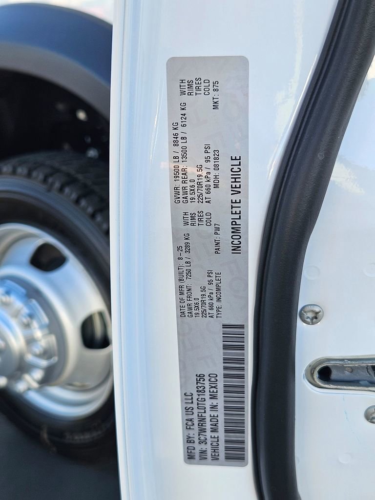 New 2026 RAM 5500 Tradesman w/ Chrome Appearance Group AWD/4WD image 26