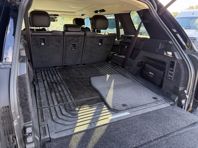 Used 2025 Land Rover Range Rover Long Wheelbase SE AWD/4WD image 19