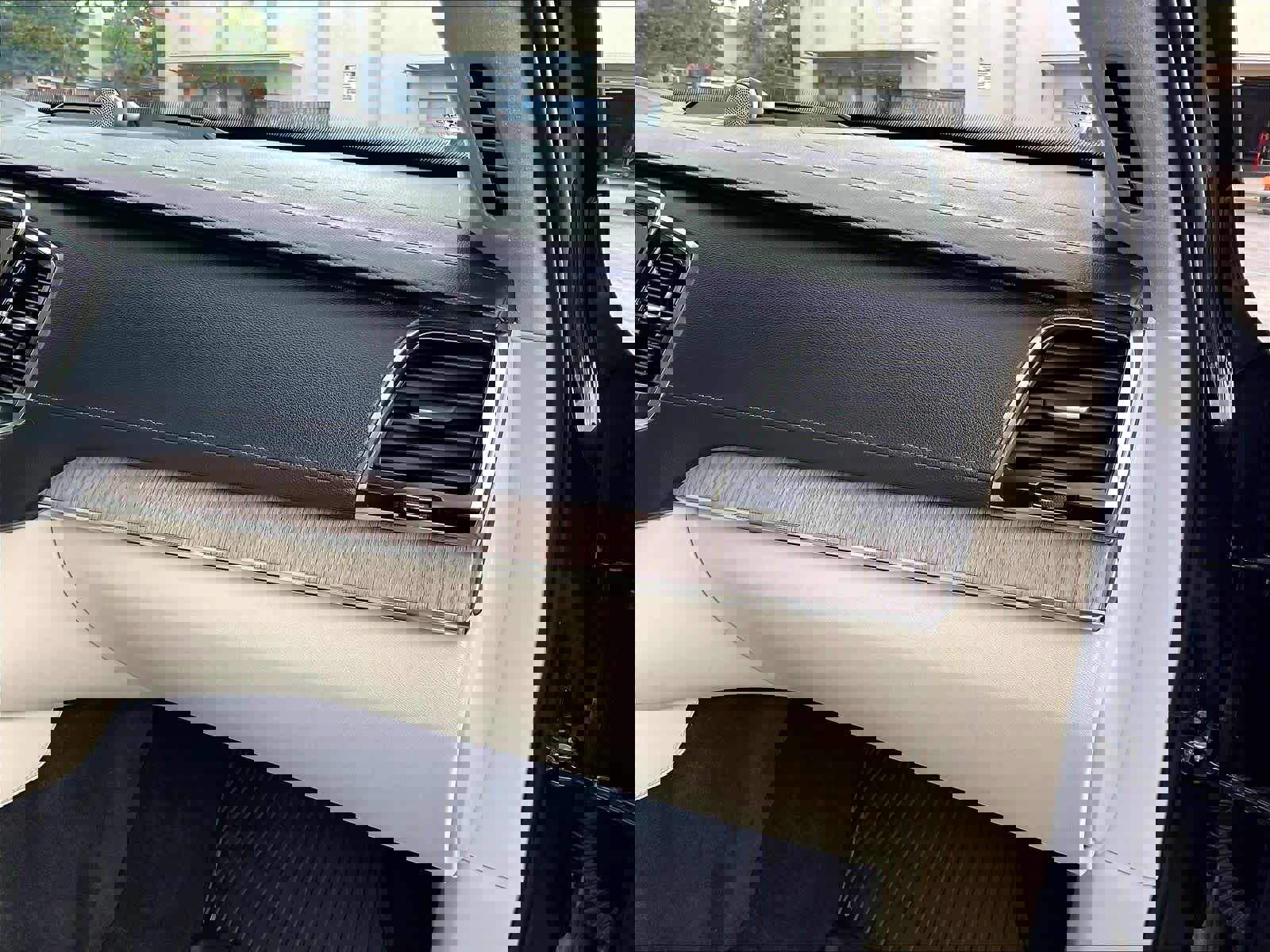 Used 2022 Volvo XC90 T8 Inscription image 19