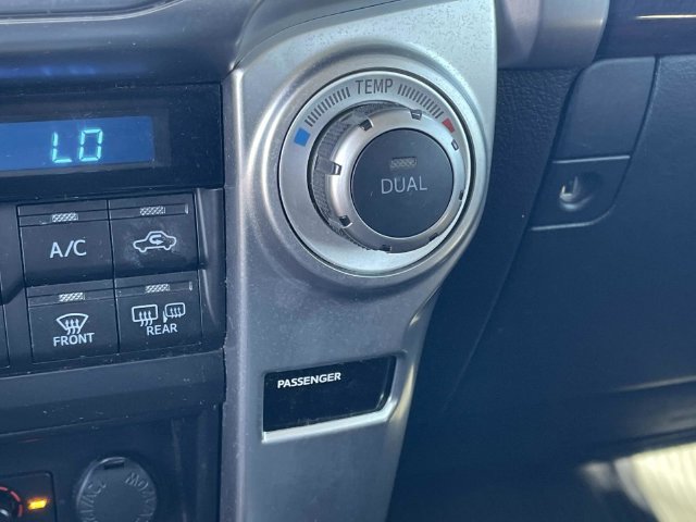 Used 2019 Toyota 4Runner Limited AWD/4WD image 37