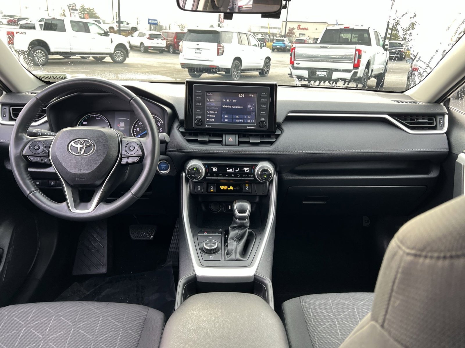 Used 2021 Toyota RAV4 XLE image 22