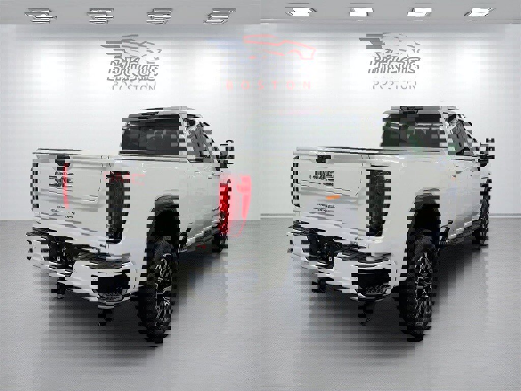 Used 2021 GMC Sierra 2500 AT4 w/ AT4 Premium Plus Package image 4