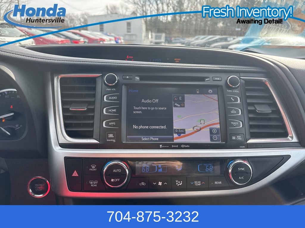 Used 2019 Toyota Highlander Limited image 28