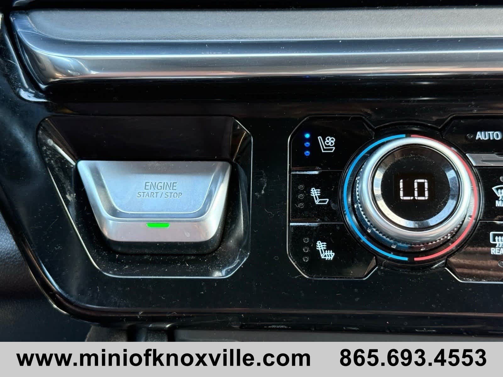 Used 2024 GMC Sierra 2500 Denali Ultimate AWD/4WD image 36