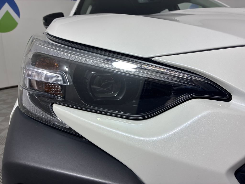 Used 2023 Subaru Outback Limited AWD/4WD image 2
