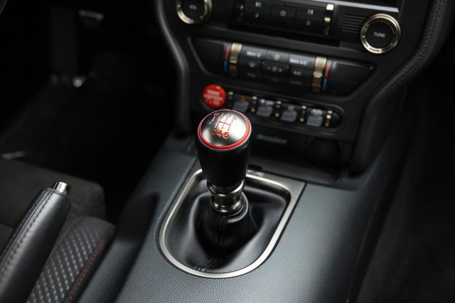 Used 2017 Ford Mustang Shelby GT350R w/ GT350R Equipment Group 920A image 28