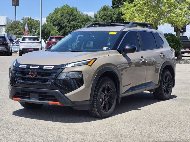 Certified 2025 Nissan Rogue SV AWD/4WD image 2